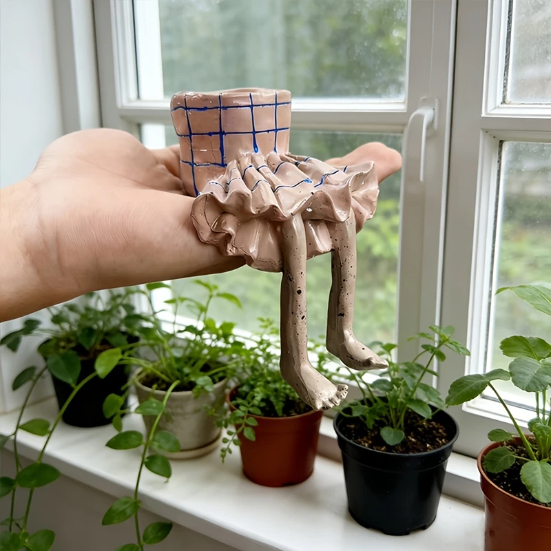Whimsical Resin Leggy Planter  - Plant Parent Free avis et prix
